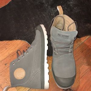 Grey Palladium boots!